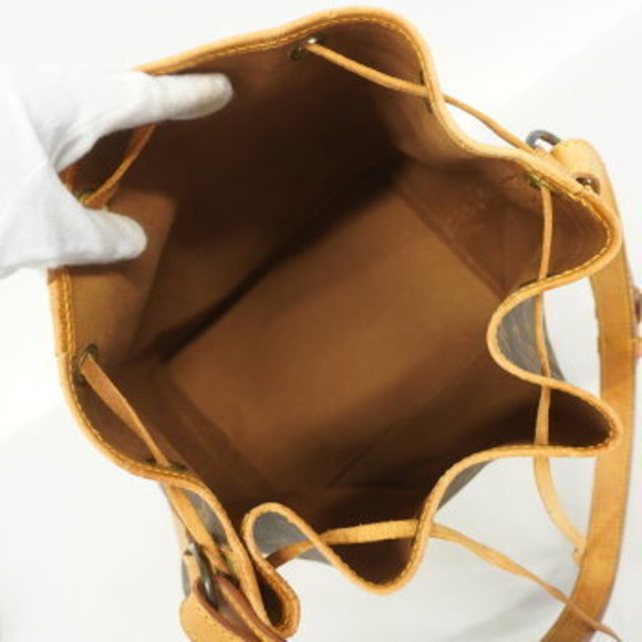 Louis Vuitton Monogram Noe Shoulder Bag Brown - Picture 4 of 9